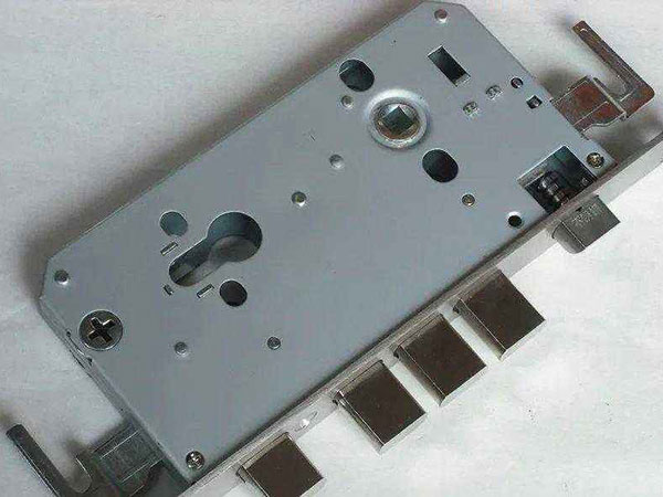 瓦房店24小时上门开锁公司