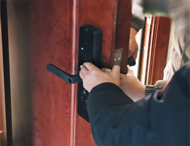 瓦房店24小时上门开锁公司